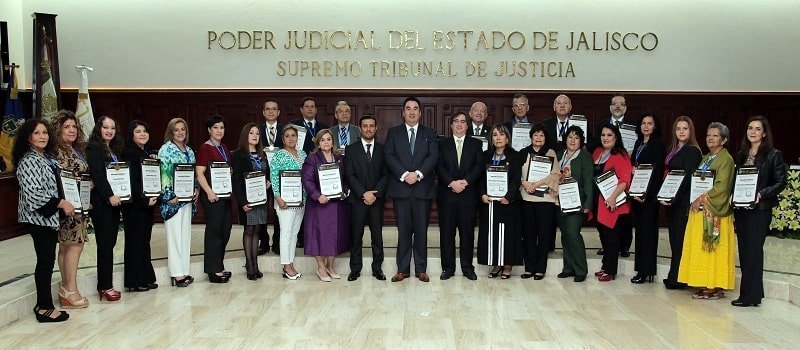 PJEJ y Triejal, reconocen a sus funcionarios judiciales por desempeño