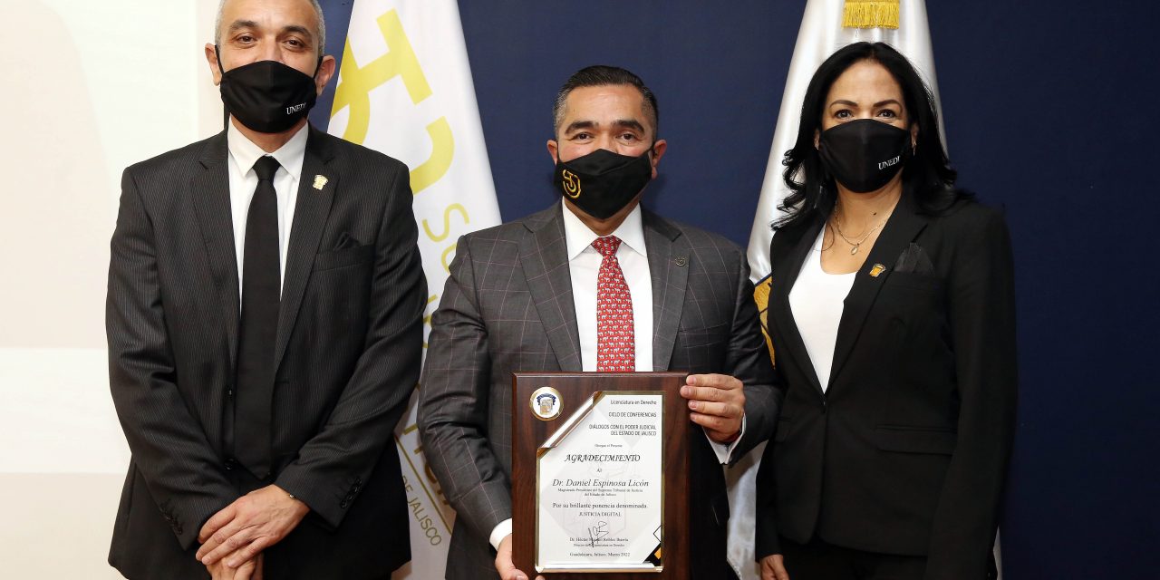 DIALOGA PRESIDENTE CON ALUMNOS DE UNEDL