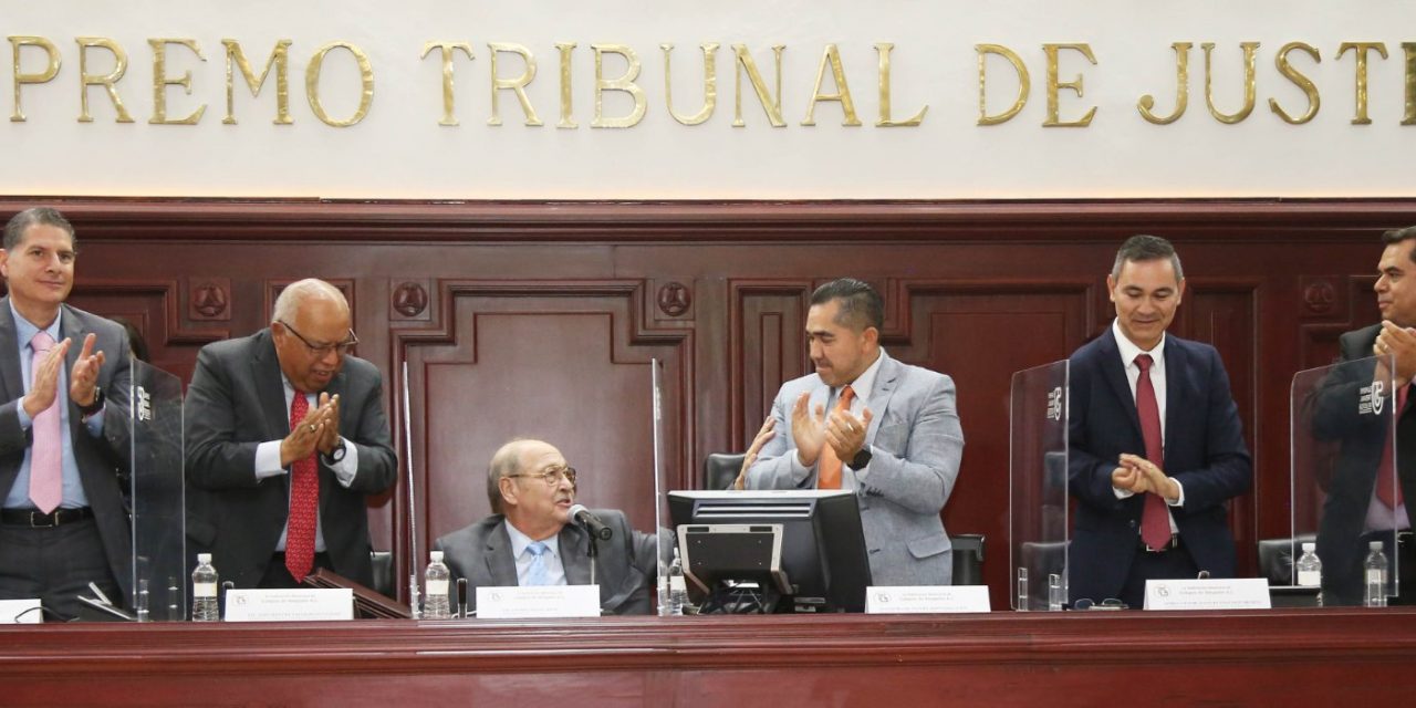 PRESENTAN LIBRO 'EL FISCAL DE HIERRO' EN EL STJEJ