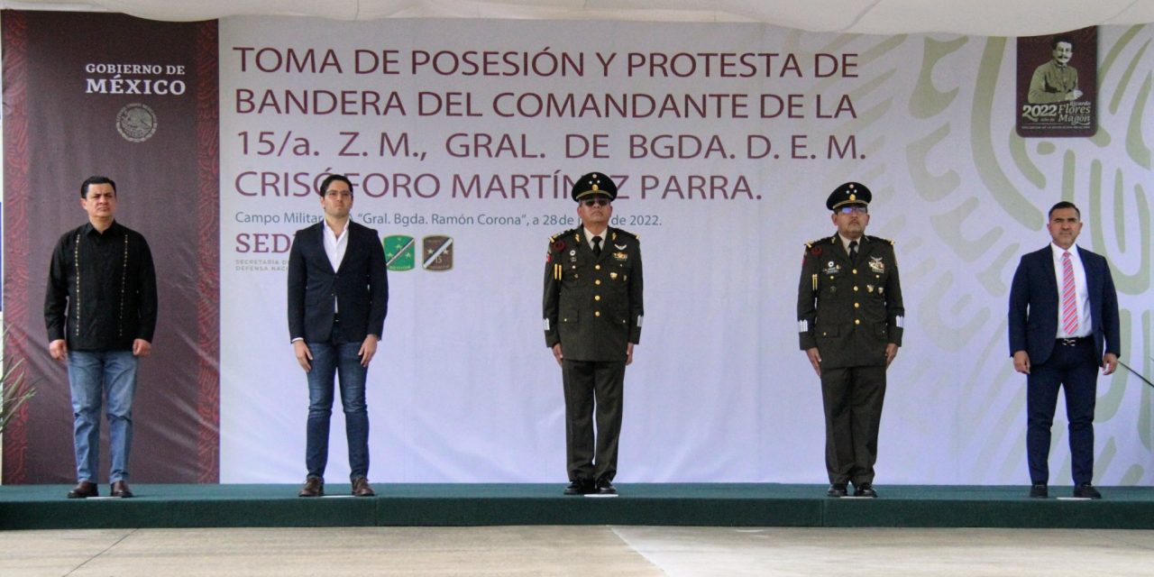 ASISTE PRESIDENTE A TOMA DE PROTESTA DEL COMANDANTE 15a. ZONA MILITAR