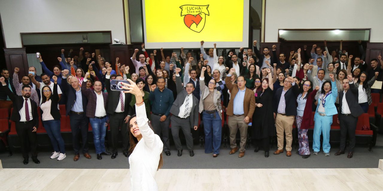 SENADORA VERÓNICA DELGADILLO IMPARTE CHARLA