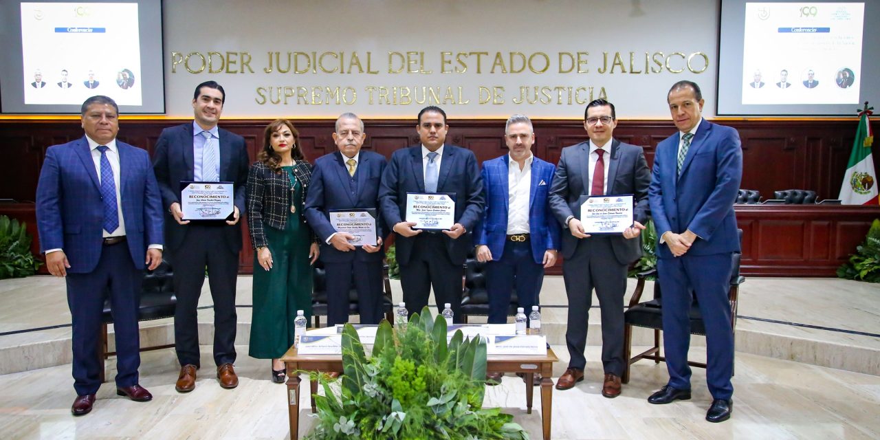 SESIÓN DEL CICLO DE CONVERSATORIOS EN SEMANA JURÍDICA CULTURAL