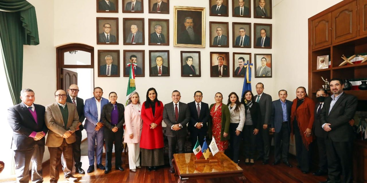 REALIZAN CONVERSATORIO PRESIDENTE, MAGISTRADOS Y SECRETARIO DE COCIFAM