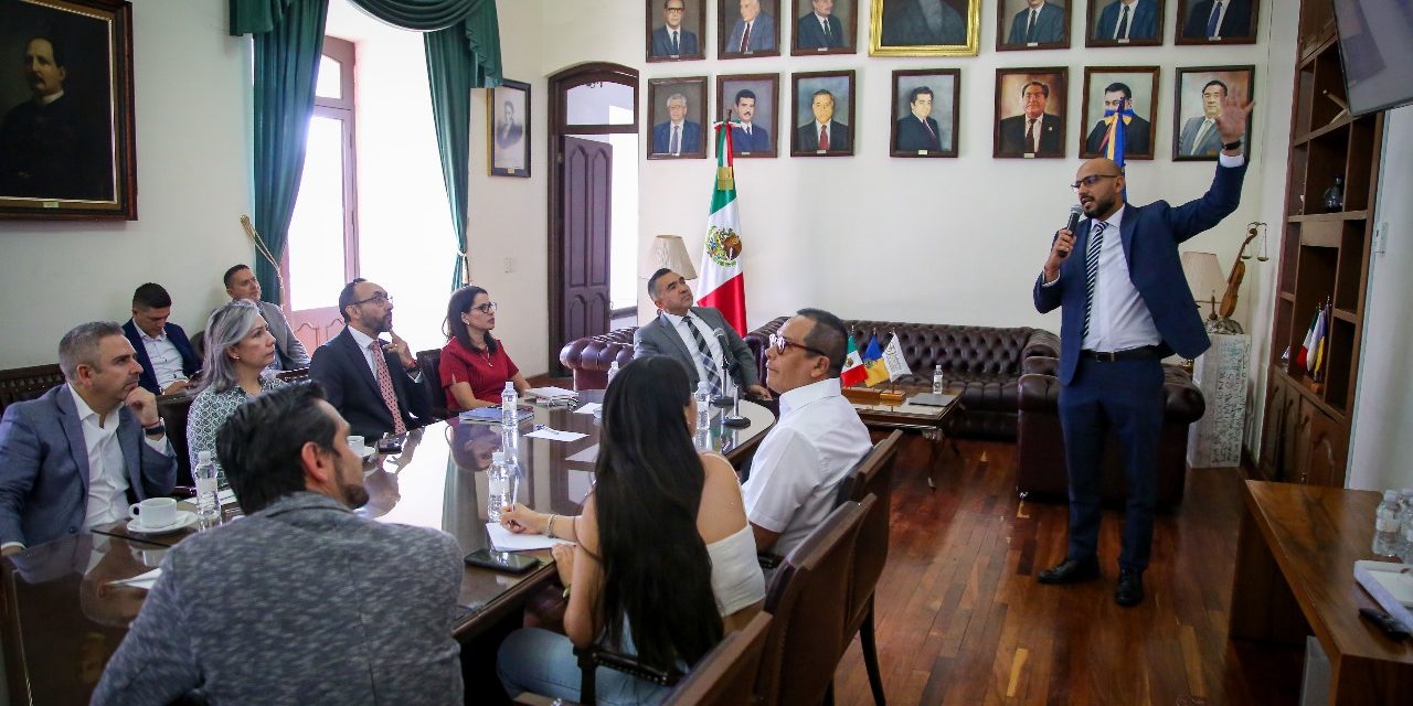 SUPERVISAN DESARROLLO DE EXHORTO EN LÍNEA