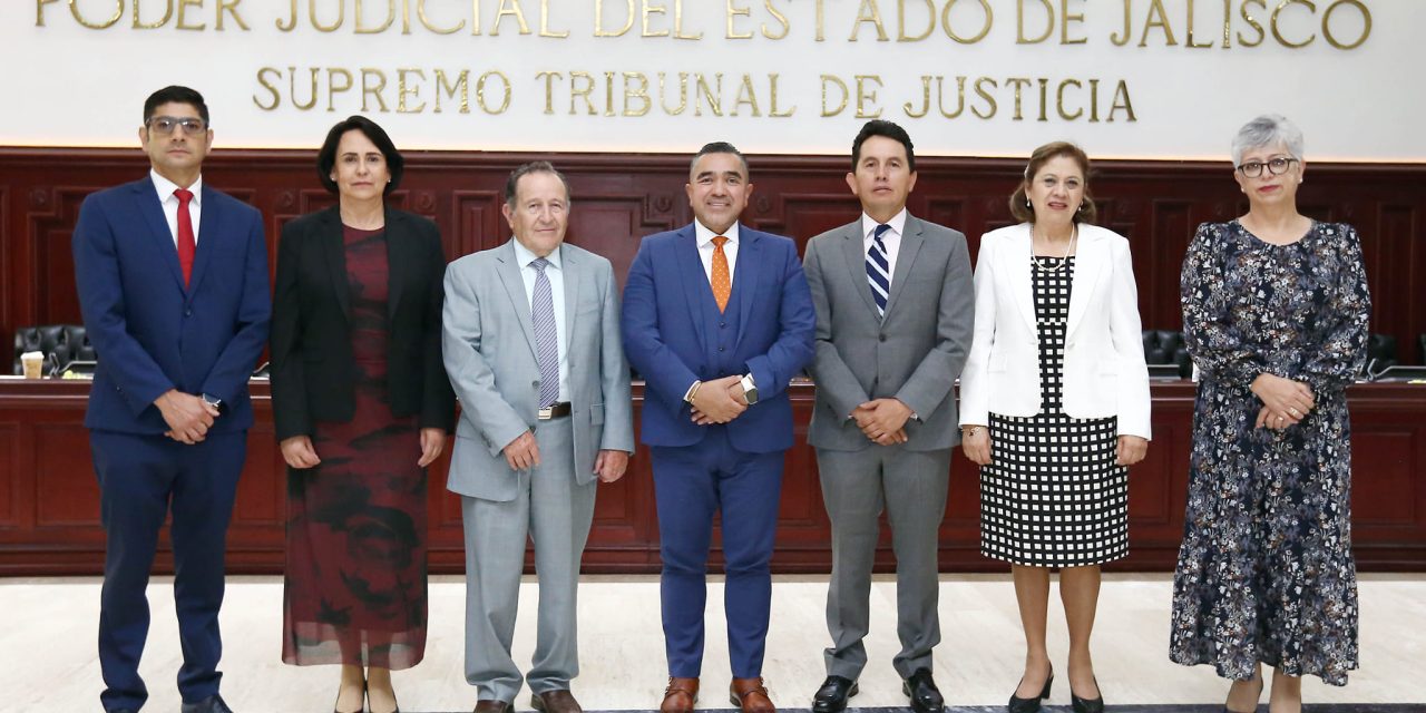 RECIBE PRESIDENTE A TITULAR Y MAGISTRADOS DEL TRIBUNAL SUPERIOR DE JUSTICIA DE ZACATECAS