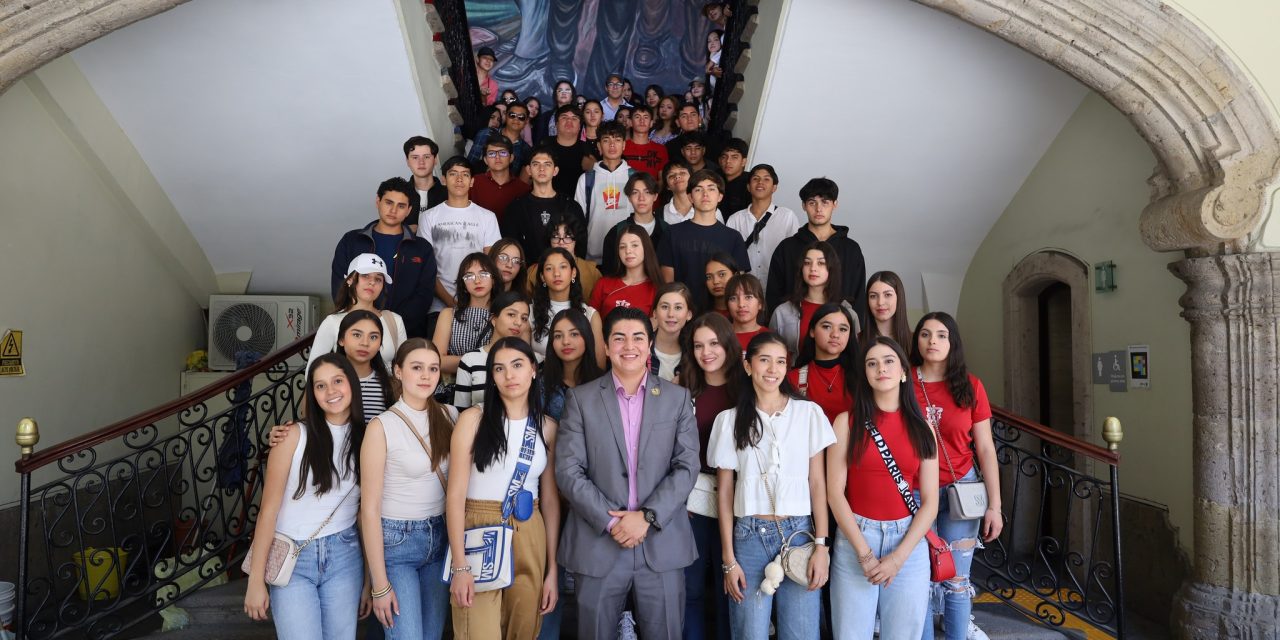 De las aulas al Palacio de Justicia: