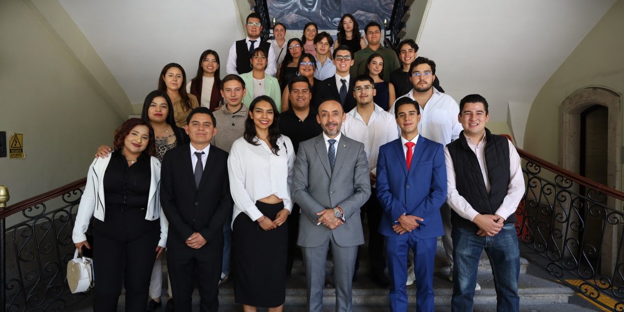 El Palacio de Justicia mantiene siempre sus puertas abiertas