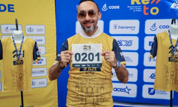 Entrega de kits para la “5K” del 201° Aniversario.