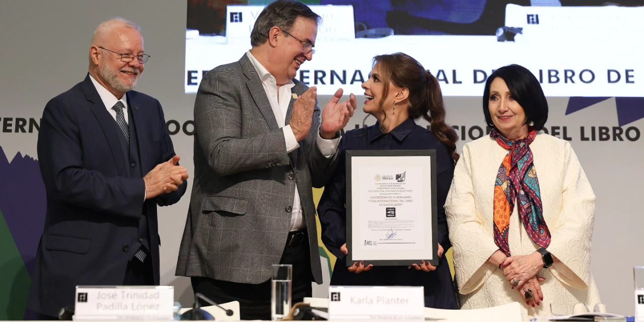 inauguración LA FIL